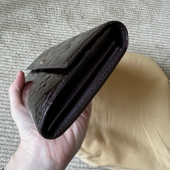 Louis Vuitton Vernis Sarah wallet - Picture 9 of 9